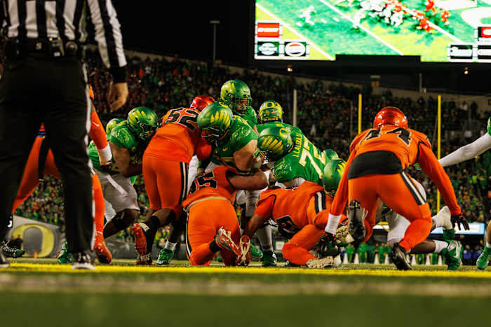 The Oregon Ducks offensive line against the Oregon State Beavers.